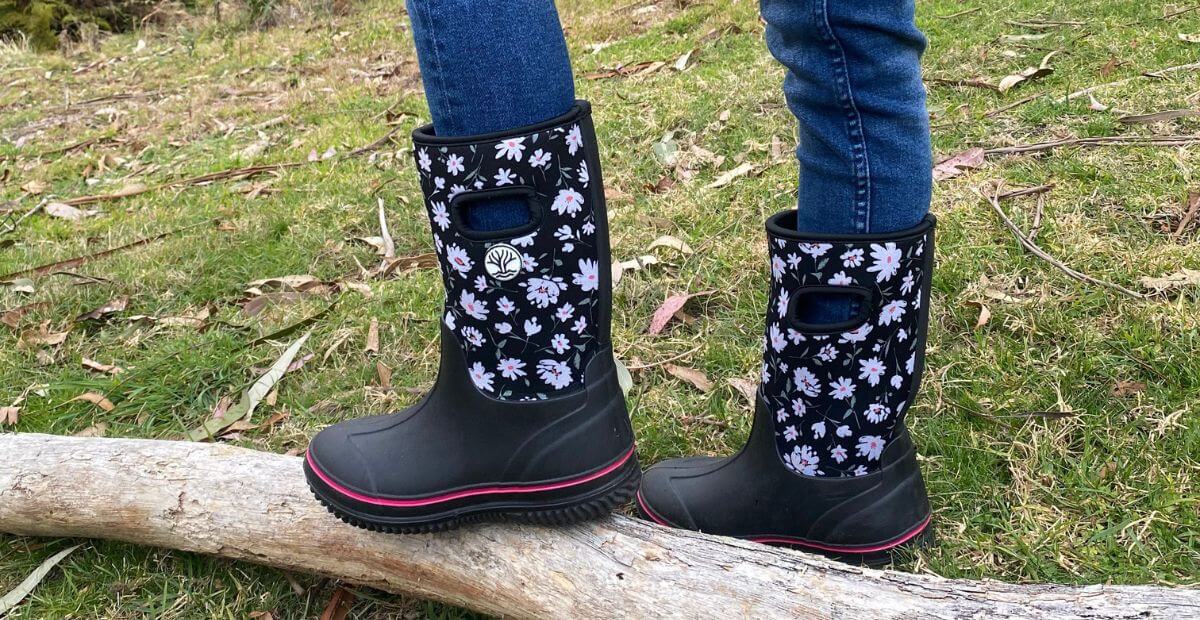 Stay Dry and Warm with 100 Waterproof Boots WAVETREE